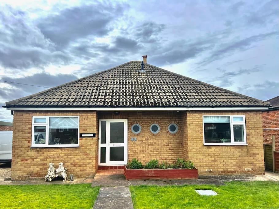 Early Sunrise - Entire House In Withernsea Exterior foto